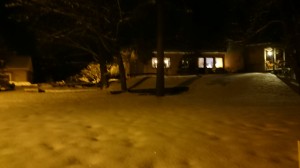 Vårt hus i natt ljus